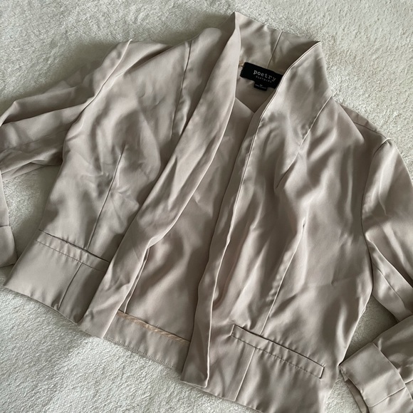 Poetry Cream Jacket - Picture 3 of 6